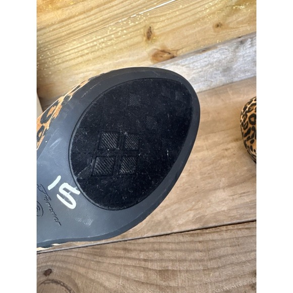 Forever Cheetah Print Womens High‎ Heels Size 8 - Picture 9 of 12